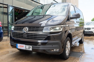 VOLKSWAGEN Caravelle