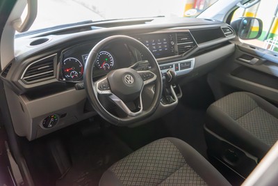 VOLKSWAGEN Caravelle