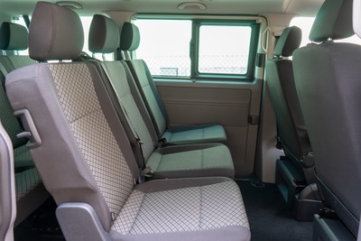 VOLKSWAGEN Caravelle