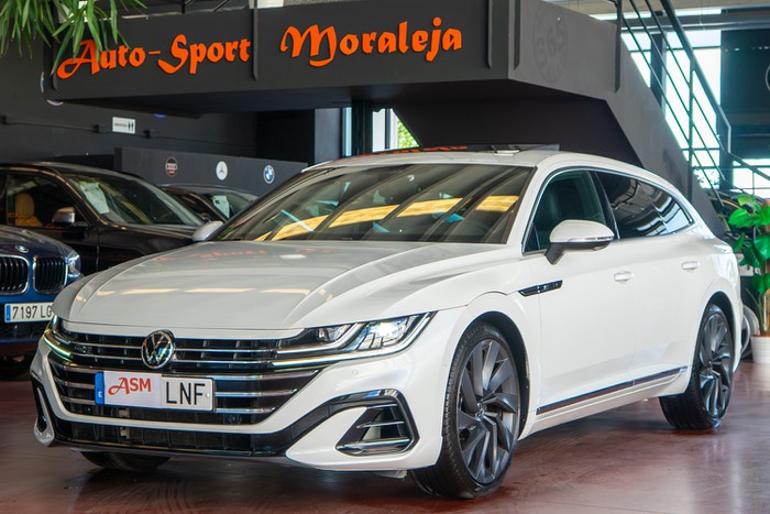 VOLKSWAGEN Arteon Shooting Brake 2.0TDi R-Line · Hi Design & Hi Tech Plus Packs 200cv Aut DSG ocasión
